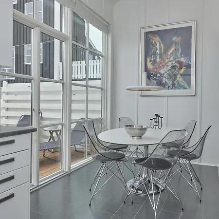 Stunning In With 2 Bedrooms And Wifi * Ebeltoft