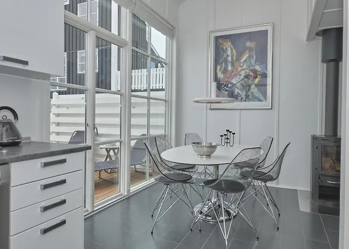 Stunning In With 2 Bedrooms And Wifi * Ebeltoft